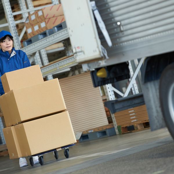 NASH GROUPでは倉庫内のピッキングもお任せしております